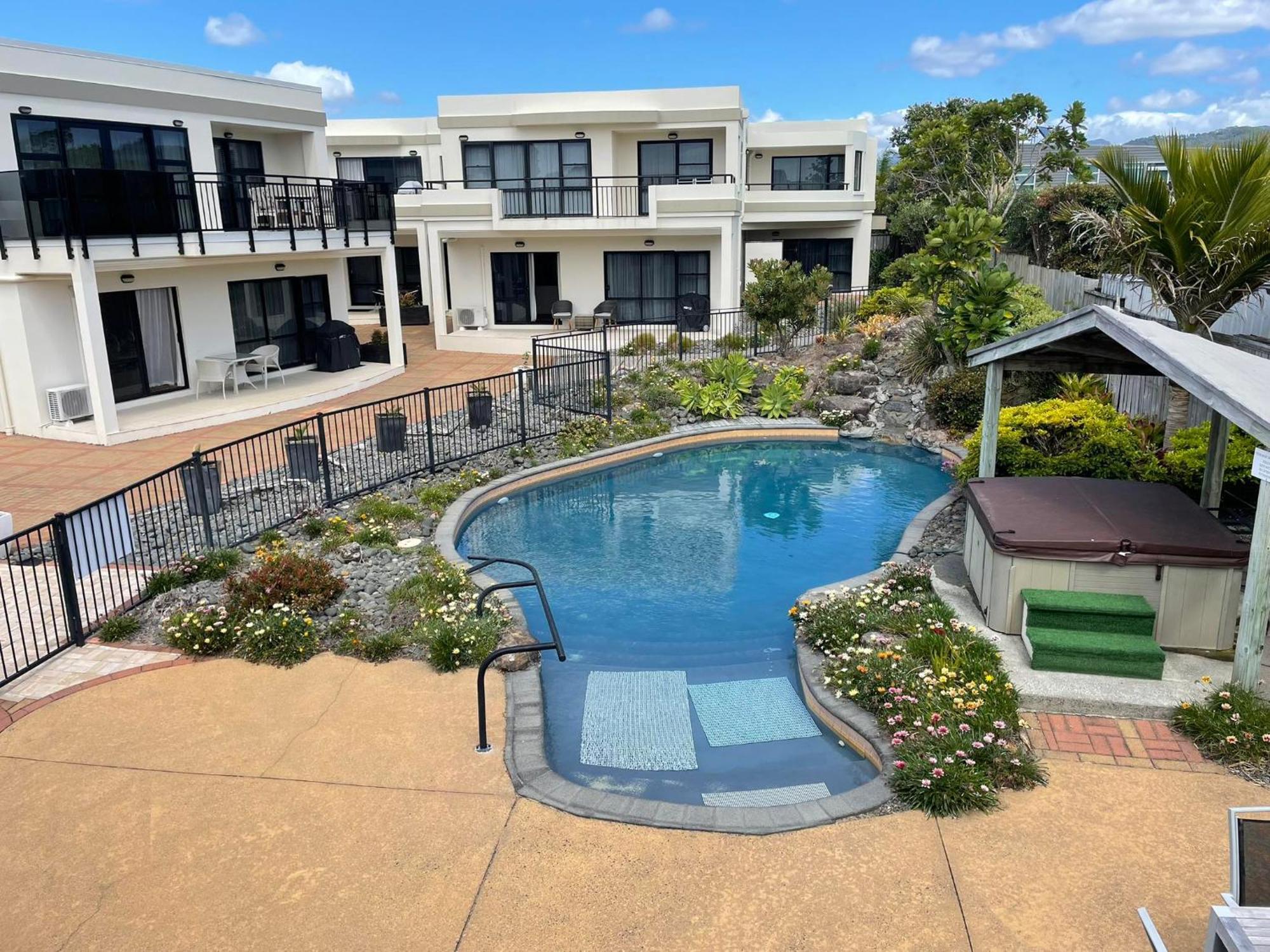 Ocean Breeze Resort Pauanui Eksteriør bilde
